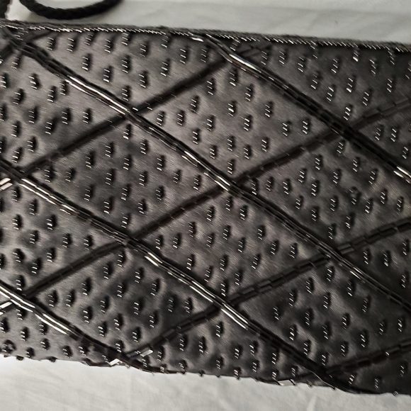 Valerie Stevens handmade beaded bag with long strap - Picture 2 of 7